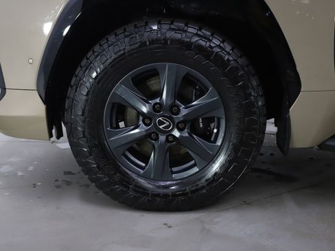 Used 2025 Lexus LX 700h Overtrail AWD/4WD image 29