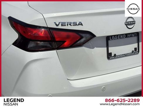 Used 2023 Nissan Versa SV FWD image 11
