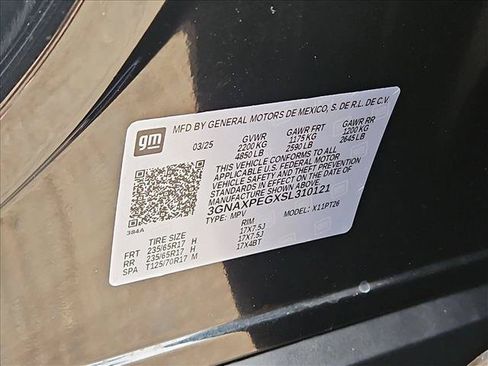 Used 2025 Chevrolet Equinox LT AWD/4WD image 25