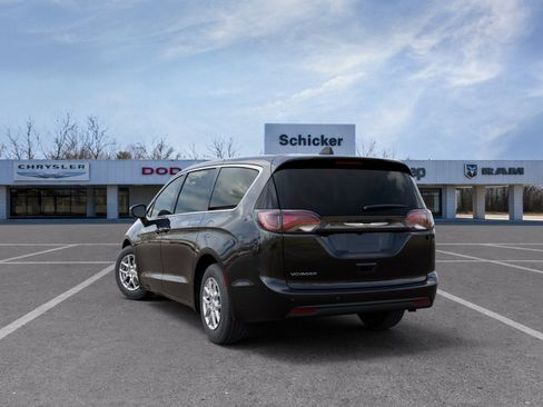 New 2026 Chrysler Voyager LX image 24