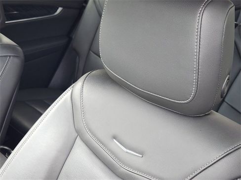 Used 2023 Cadillac XT6 Premium Luxury w/ Technology Package image 15