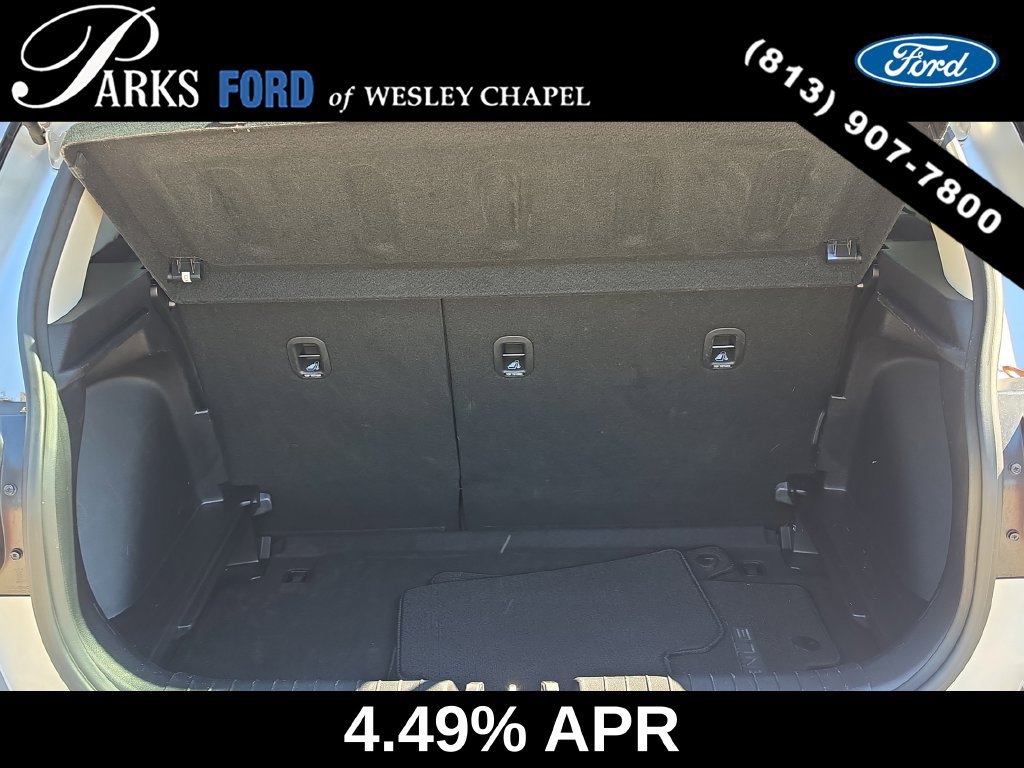 Used 2023 Hyundai Venue SE FWD image 9