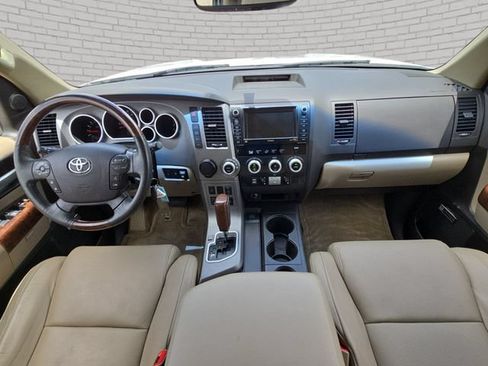 Used 2010 Toyota Sequoia Platinum RWD image 10