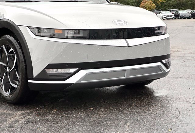 Used 2024 Hyundai Ioniq 5 SEL RWD image 2