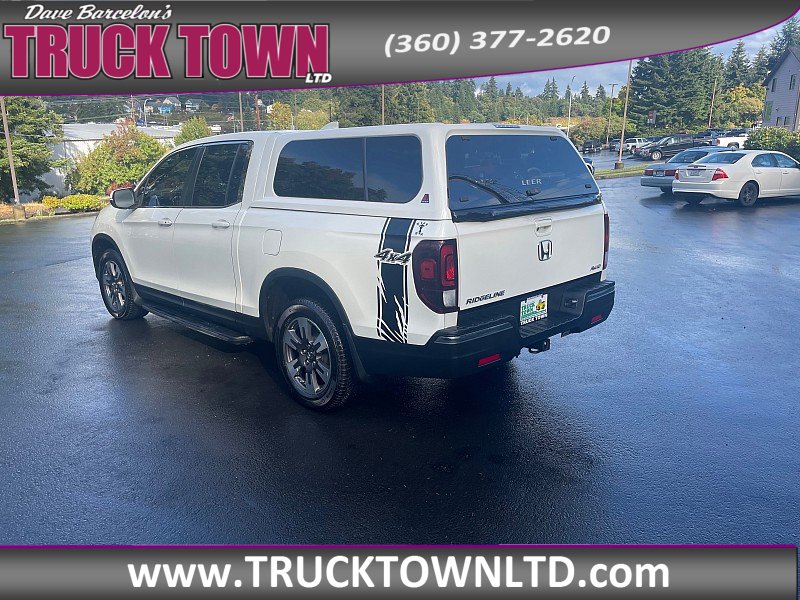 Used 2017 Honda Ridgeline RTL-T image 3