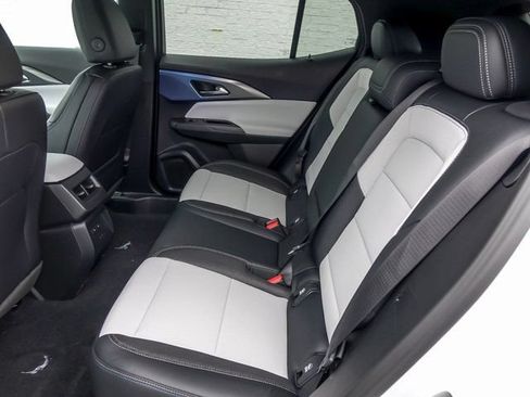 New 2026 Chevrolet Equinox EV LT w/ Convenience Package II FWD image 16