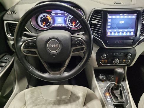 Used 2019 Jeep Cherokee Limited AWD/4WD image 22