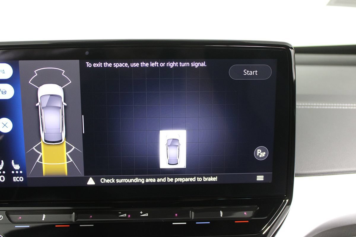 Used 2024 Volkswagen ID.4 2WD image 17
