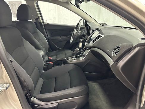 Used 2015 Chevrolet Cruze LT FWD image 55