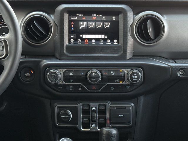 Used 2023 Jeep Wrangler Unlimited Sport AWD/4WD image 15