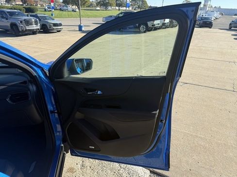 Used 2024 Chevrolet Equinox RS w/ RS Leather Package image 16