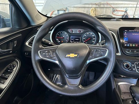Used 2024 Chevrolet Malibu LT FWD image 24