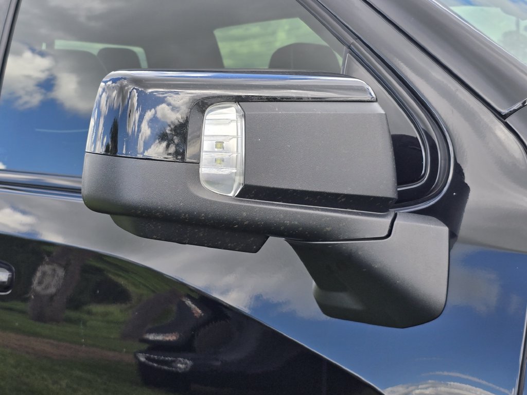 Used 2026 GMC Sierra 1500 AT4X AWD/4WD image 14
