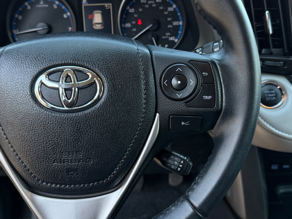 Used 2018 Toyota RAV4 XLE w/ Plus Extra Value Package AWD/4WD image 19