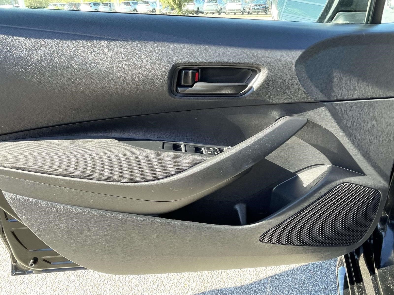 Used 2023 Toyota Corolla LE FWD image 16
