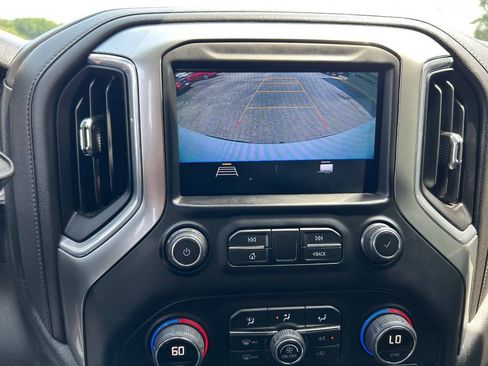 Used 2020 Chevrolet Silverado 1500 LT Trail Boss w/ Convenience Package AWD/4WD image 17