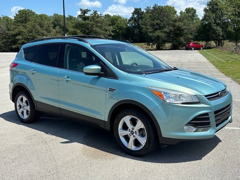 Used 2013 Ford Escape SE AWD/4WD image 2