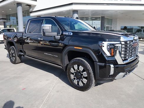 New 2026 GMC Sierra 3500 Denali w/ Technology Package image 8