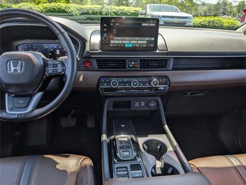 Used 2023 Honda Pilot Elite image 21