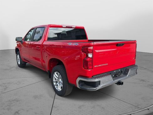 Used 2024 Chevrolet Silverado 1500 LT AWD/4WD image 8