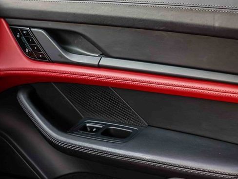 Used 2020 Porsche Taycan Turbo image 15