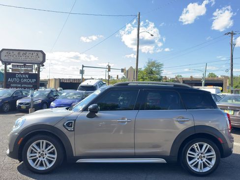 Used 2019 MINI Cooper Countryman S FWD image 3
