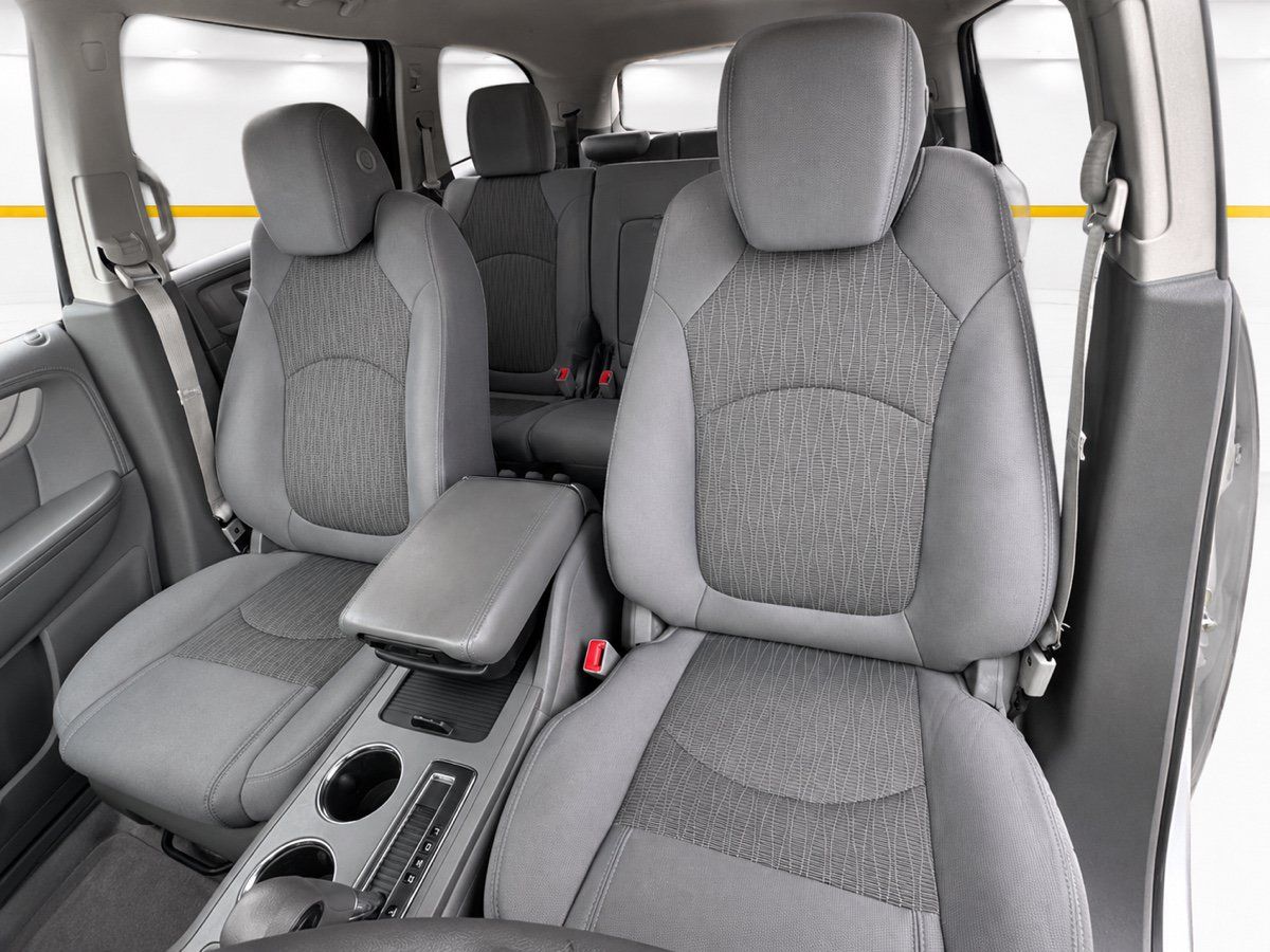 Used 2014 Chevrolet Traverse LS FWD image 17