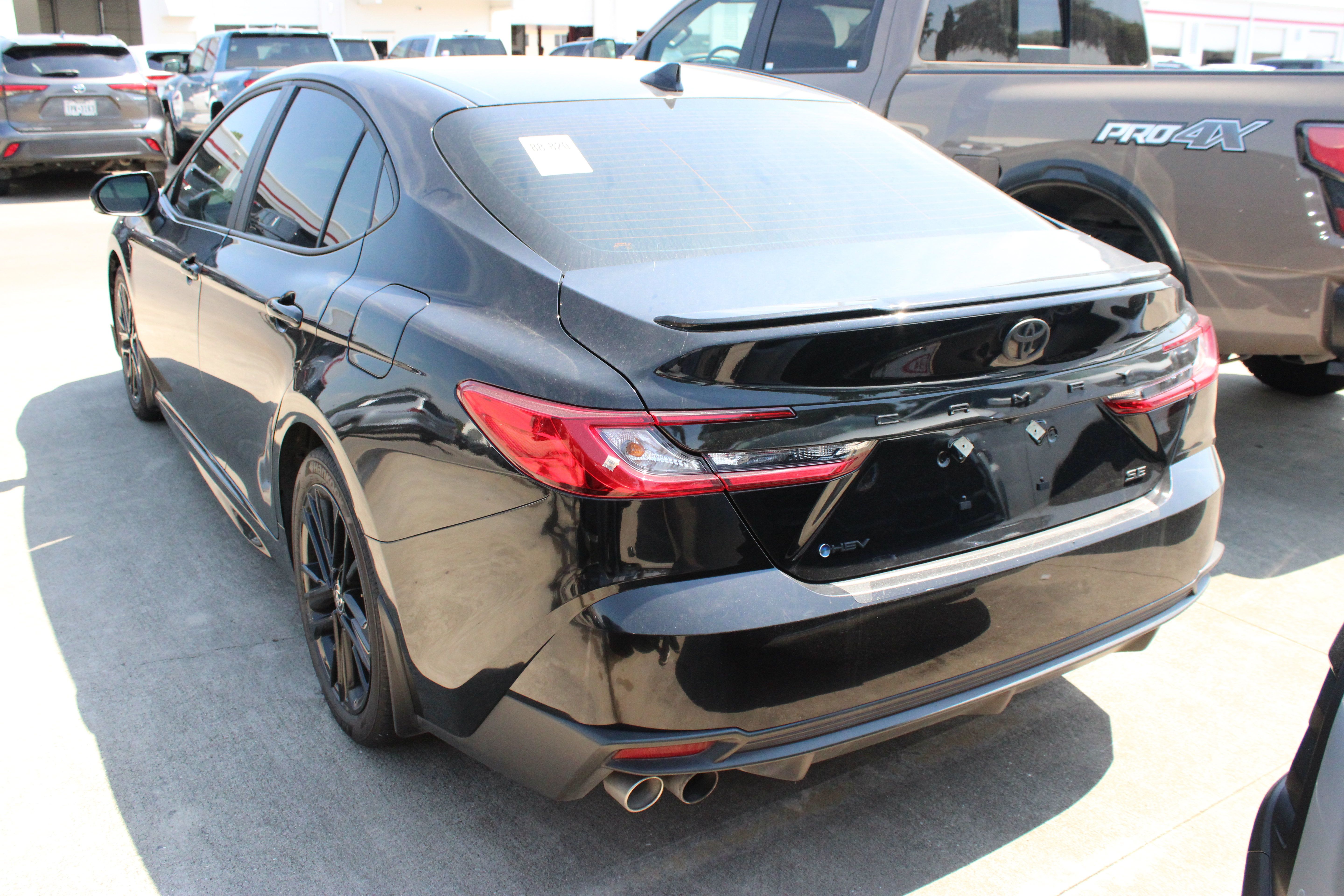 Used 2025 Toyota Camry SE FWD image 8