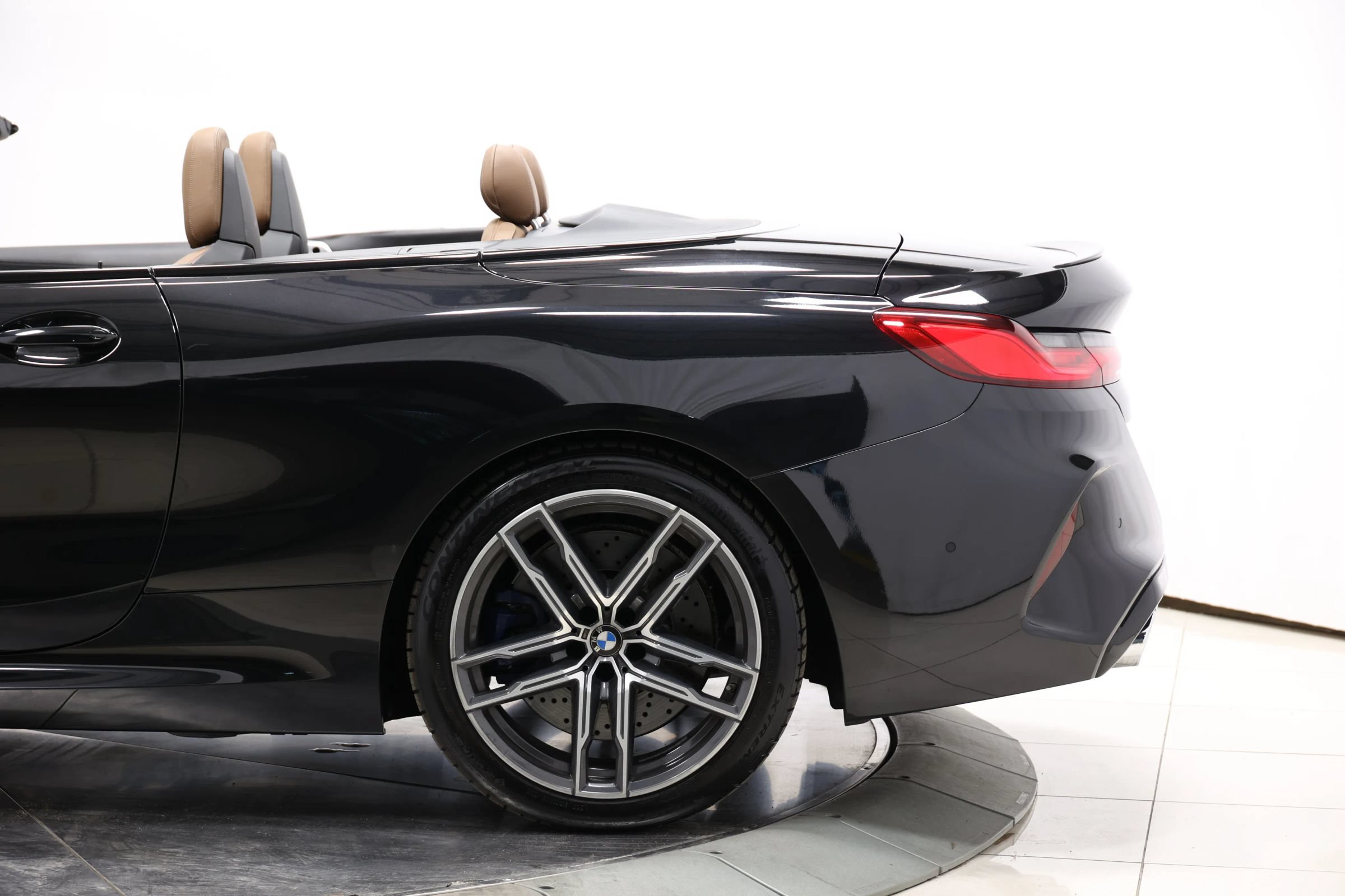 Used 2020 BMW M8 Convertible w/ Driving Assistance Package AWD/4WD image 9