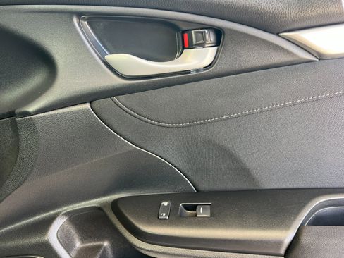 Used 2021 Honda Civic EX image 18
