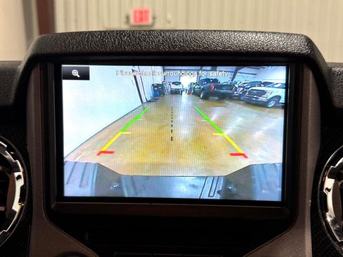 Used 2015 Ford F250 Lariat w/ Lariat Interior Package image 36