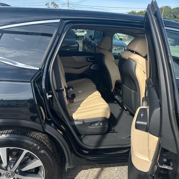 Used 2025 Acura MDX w/ Technology Package AWD/4WD image 5