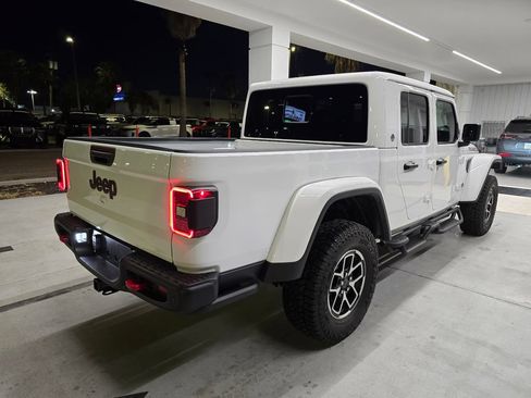 Certified 2026 Jeep Gladiator Rubicon AWD/4WD image 7