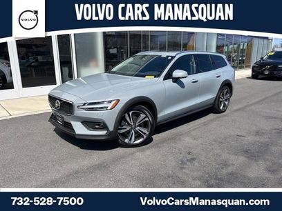 Used 2025 Volvo V60 B5 Cross Country Plus