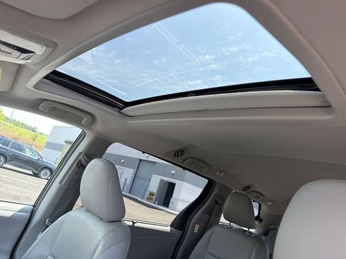 Used 2018 Toyota Sienna XLE w/ XLE Navigation Package FWD image 24