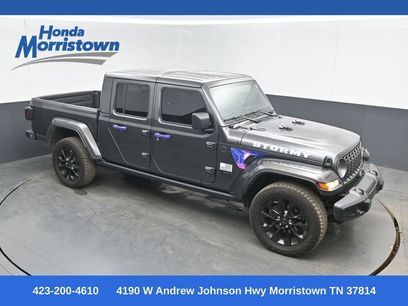 Used 2025 Jeep Gladiator Overland