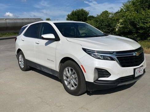 Used 2023 Chevrolet Equinox LT FWD image 1