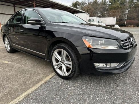 Used 2015 Volkswagen Passat 1.8T SEL Premium FWD image 9