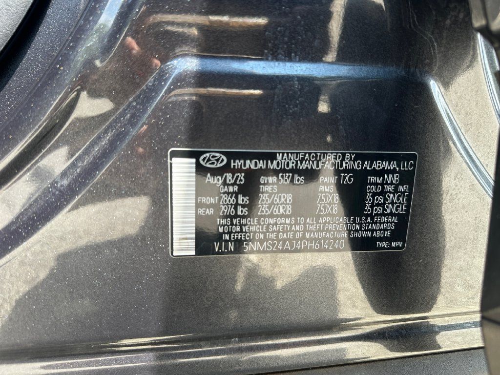 Used 2023 Hyundai Santa Fe SEL FWD image 28