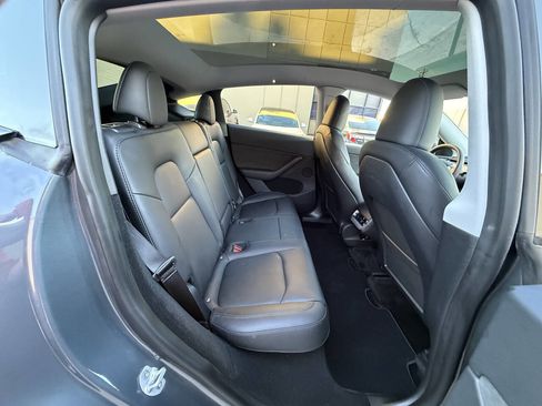 Used 2023 Tesla Model Y Long Range image 12