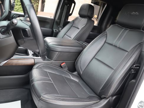 Used 2023 Chevrolet Silverado 2500 High Country w/ Technology Package image 36