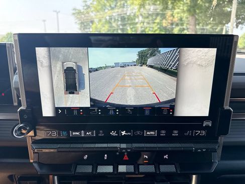 Used 2025 GMC Hummer EV 2X AWD/4WD image 22