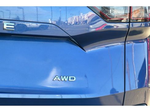 Used 2023 Nissan Rogue S AWD/4WD image 28