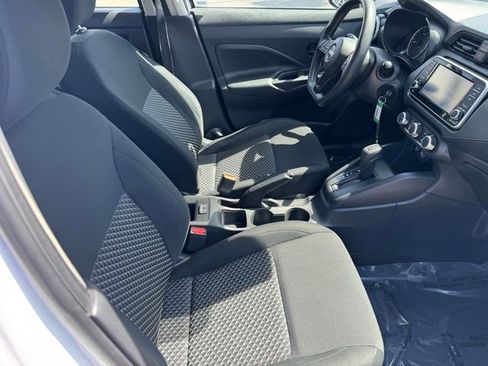 Used 2023 Nissan Versa S w/ Trunk Package image 20