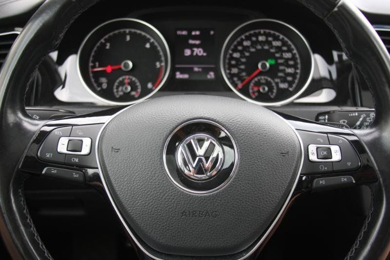 Used 2015 Volkswagen Golf TDI SEL FWD image 37