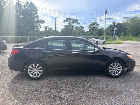 Used 2014 Chrysler 200 Limited FWD image 6