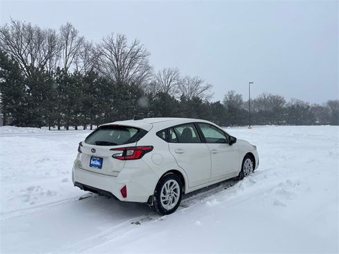 Used 2024 Subaru Impreza 2.0i image 5