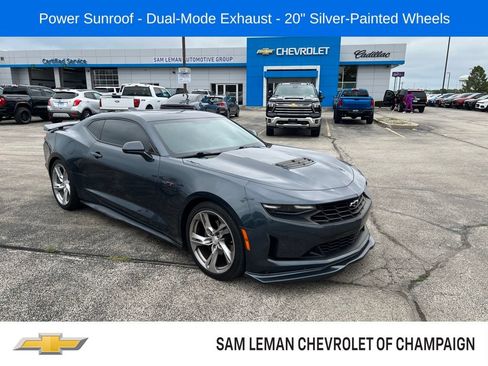 Used 2020 Chevrolet Camaro LT RWD image 1