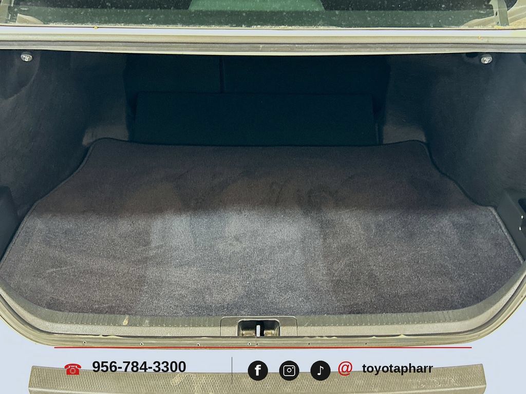 Used 2025 Toyota Camry LE w/ Convenience Package FWD image 23
