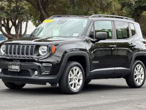 Used 2022 Jeep Renegade Latitude w/ Convenience Group image 8